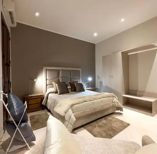 Le Cento Sculture דירה *