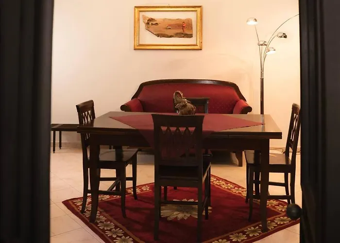 Le Cento Sculture בלפאסו