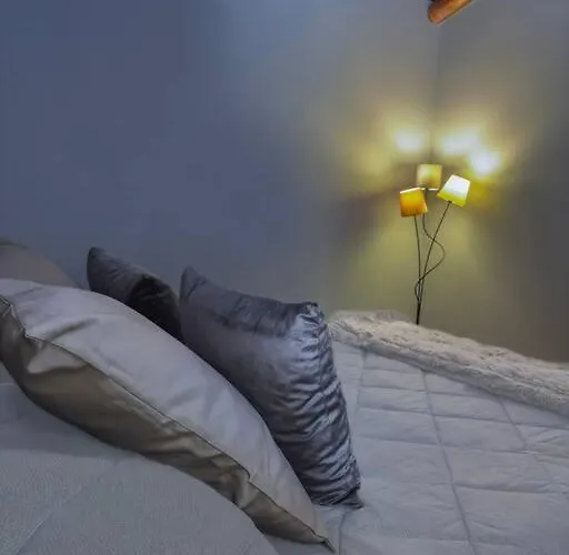 Le Cento Sculture דירה *